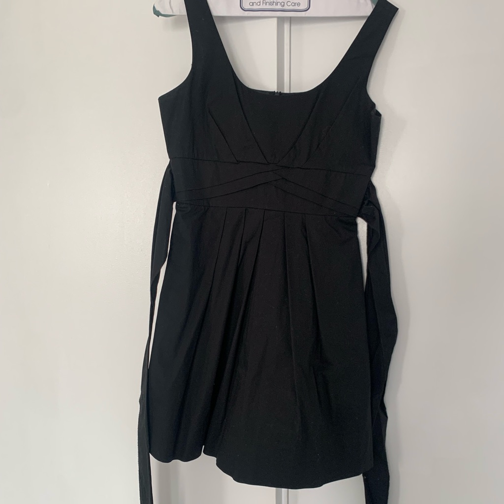 Very Clean And Gently Used Short Dress Very Clean And Gently Used Short Dress